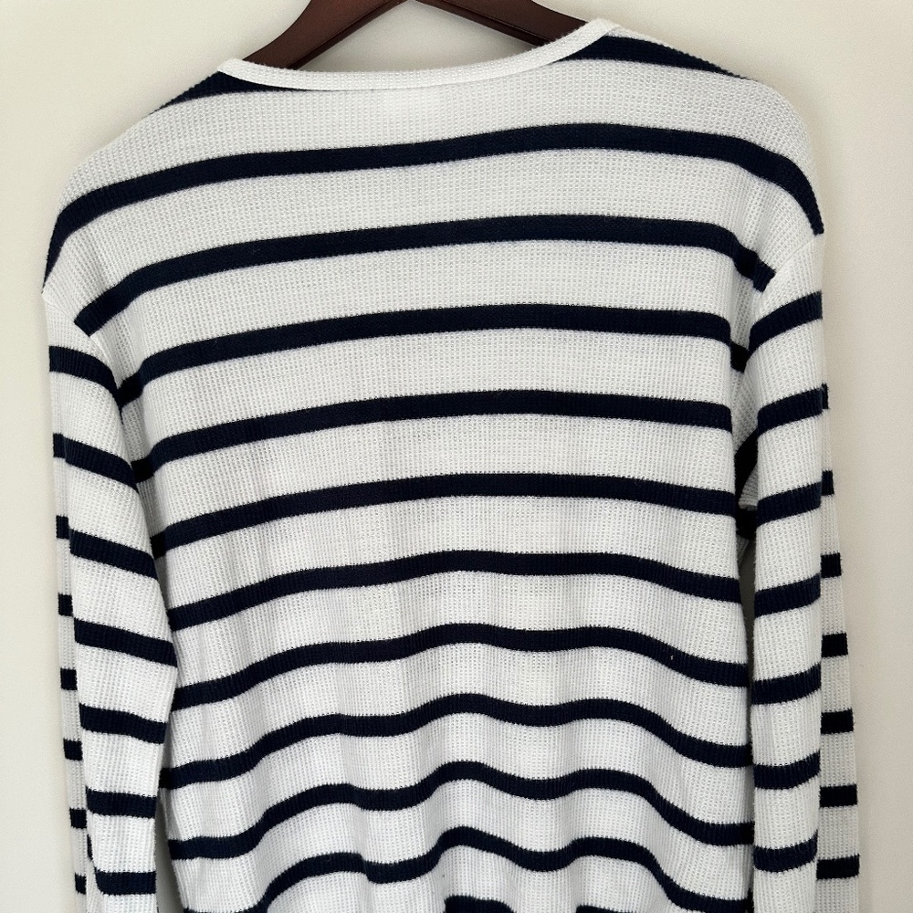 Abercrombie Kids Girls Blue & White Waffle Long Sleeve Shirt - Picture 3 of 4